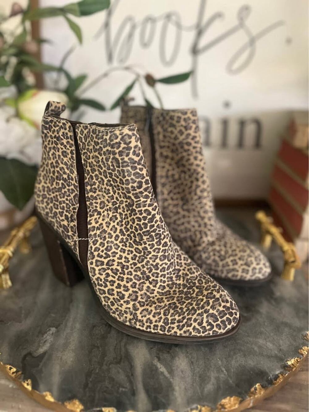 Lucky Brand Leopard Print Block Heel Ankle Boots 7 Western Cowboy Rodeo Boho